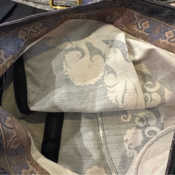 Zimmermann Illustration Tuck Shorts - Picture 10 of 16